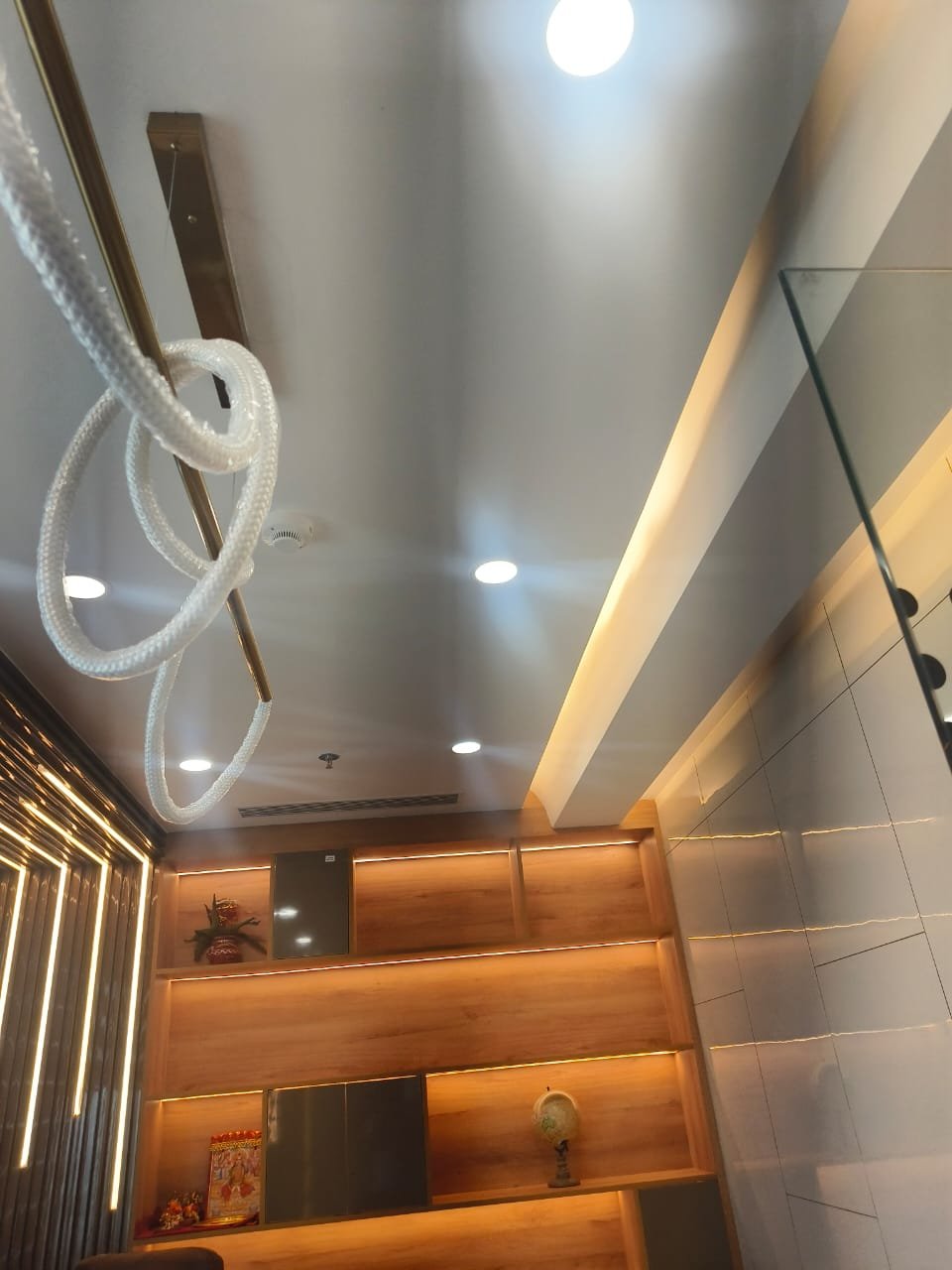 Sculptural ceiling light in cabin