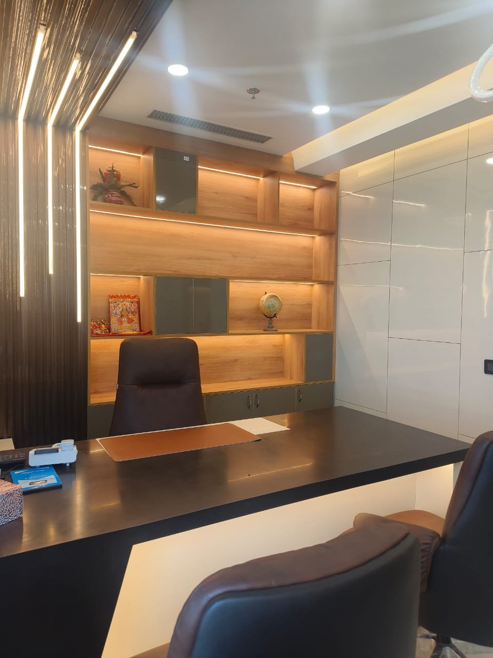 Director's desk and credenza